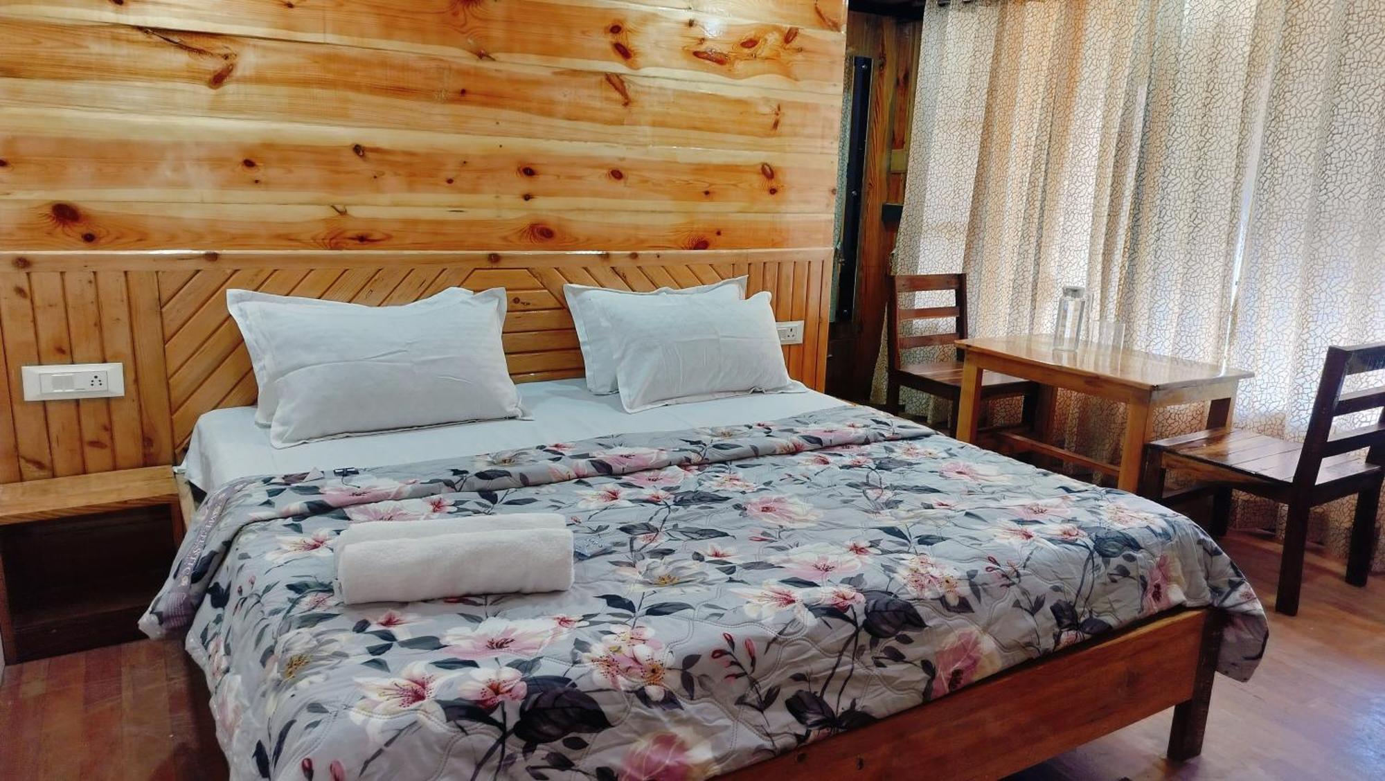 Baikunth Homes * Dalhousie