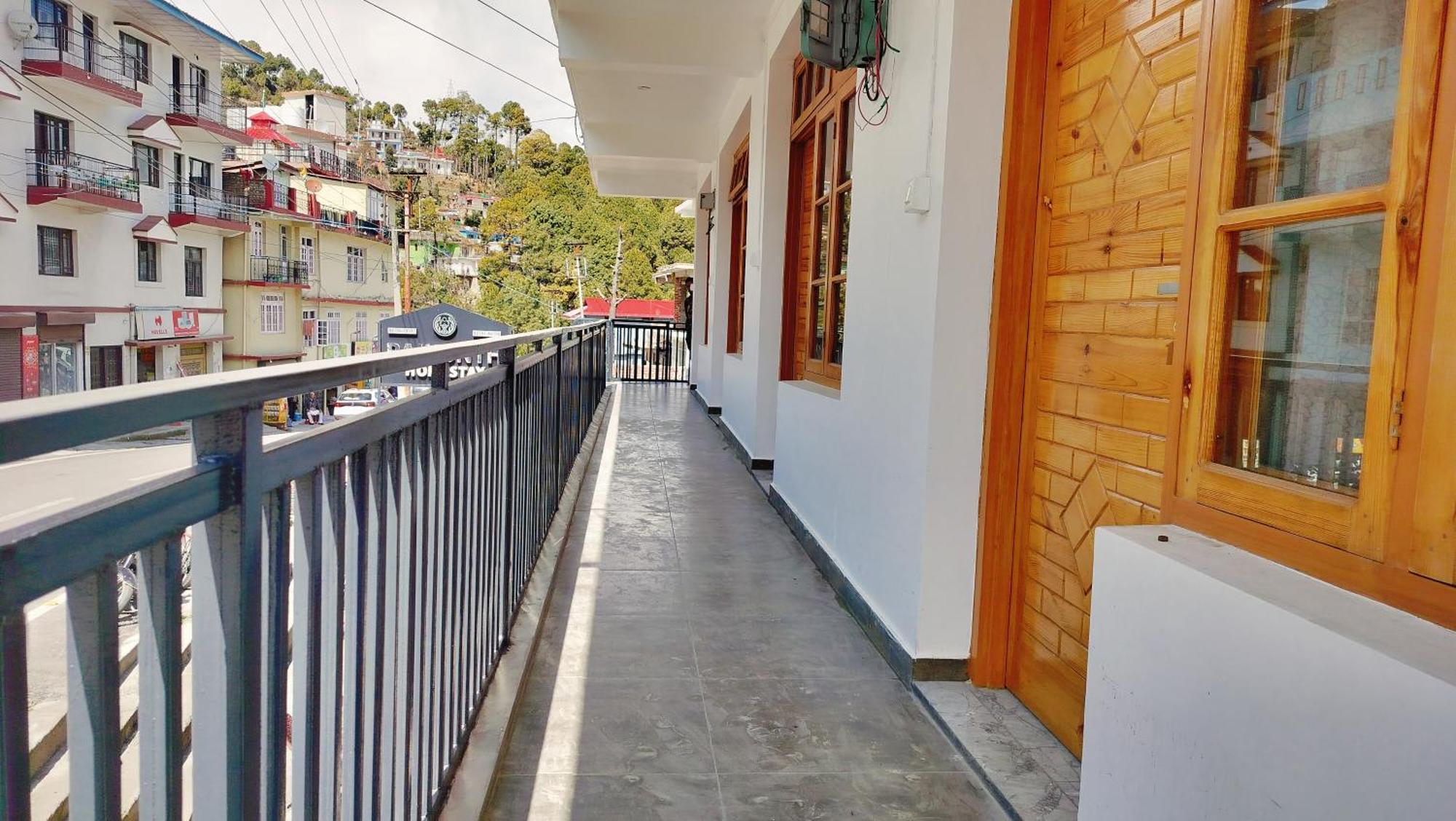 Homestay Baikunth Homes Dalhousie