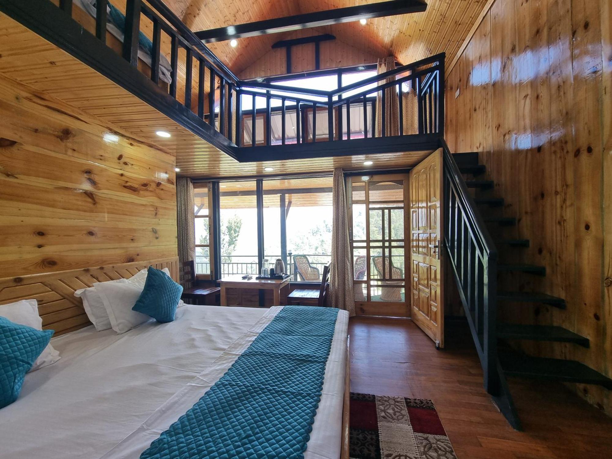 Homestay Baikunth Homes
